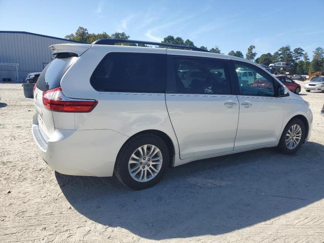 5TDYZ3DC7HS824312 - 2017 TOYOTA SIENNA XLE თეთრი ფოტო 3