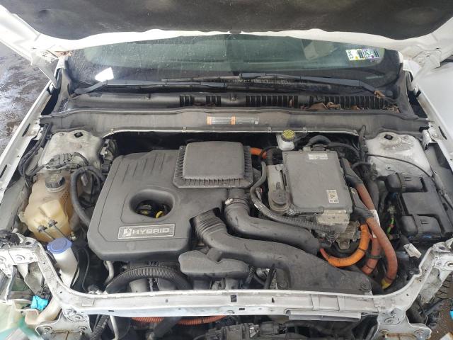 3FA6P0LU3KR117035 - 2019 FORD FUSION SE Weiß Foto 11