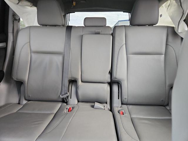 5TDKKRFH5ES021841 - 2014 TOYOTA HIGHLANDER XLE SILVER photo 10