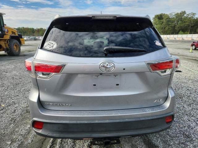 5TDKKRFH5ES021841 - 2014 TOYOTA HIGHLANDER XLE SILVER photo 6