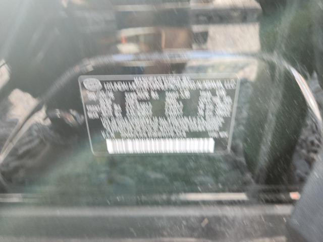 5NMZUDLB9HH016354 - 2017 HYUNDAI SANTA FE S Черный фото 12