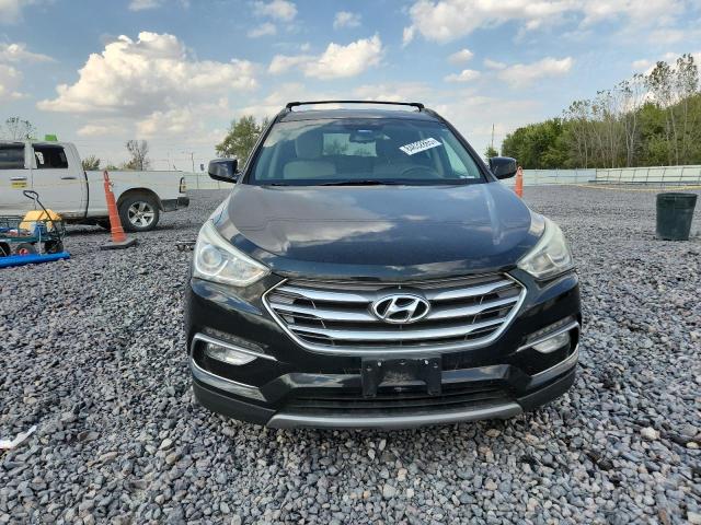 5NMZUDLB9HH016354 - 2017 HYUNDAI SANTA FE S Черный фото 5