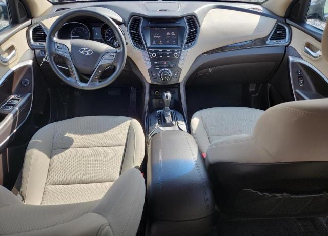 5NMZUDLB9HH016354 - 2017 HYUNDAI SANTA FE S Черный фото 8