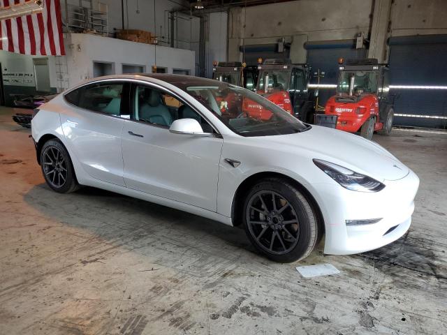 5YJ3E1EB0LF619024 - 2020 TESLA MODEL 3 WHITE photo 4