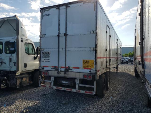 1UYVS2486CM463710 - 2012 UTILITY VS2RA Weiß Foto 4