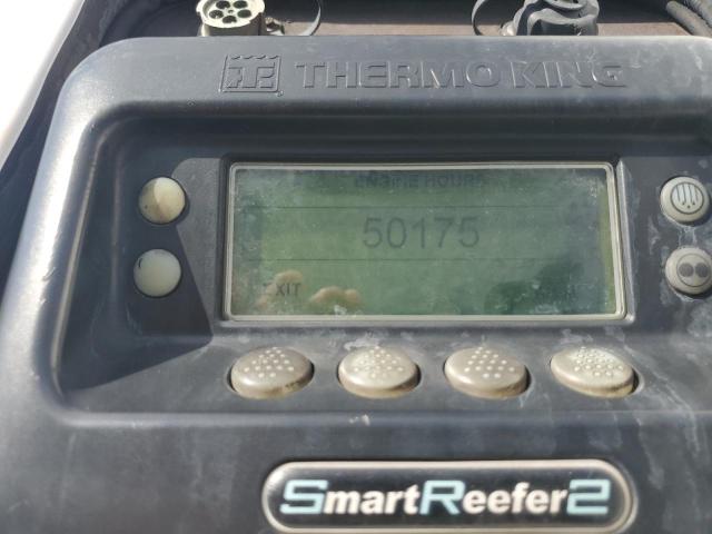 1UYVS2486CM463710 - 2012 UTILITY VS2RA Weiß Foto 8