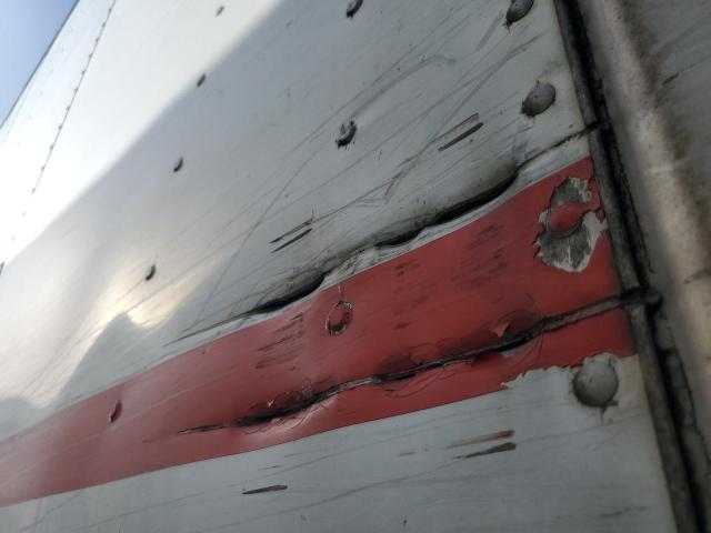 1UYVS2486CM463710 - 2012 UTILITY VS2RA Weiß Foto 9