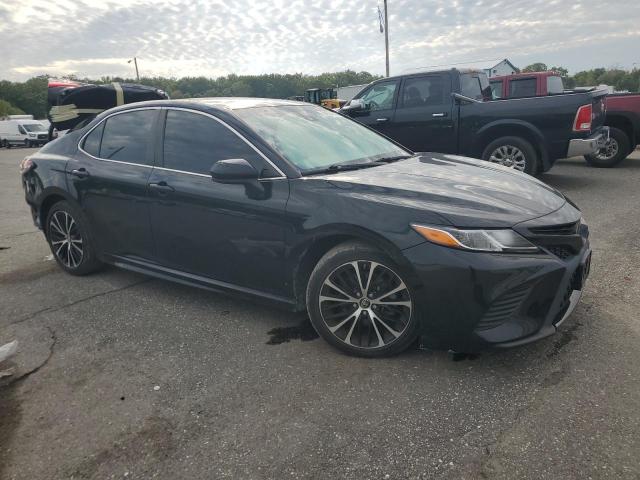 4T1B11HKXJU662613 - 2018 TOYOTA CAMRY L 黑色 照片 4