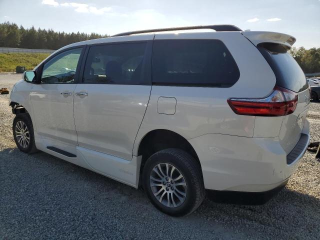 5TDYZ3DC0KS991845 - 2019 TOYOTA SIENNA XLE Weiß Foto 2