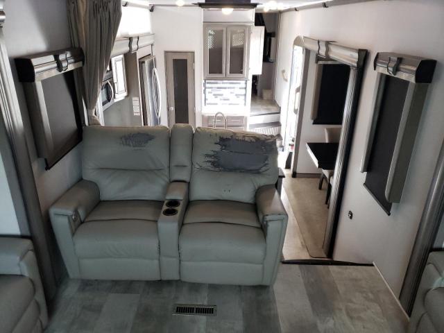 4YDF37928L4701720 - 2020 KEYSTONE MONTANA TAN photo 5