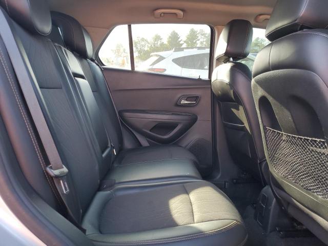 KL7CJLSB4JB632688 - 2018 CHEVROLET TRAX 1LT Gümüş foto 11