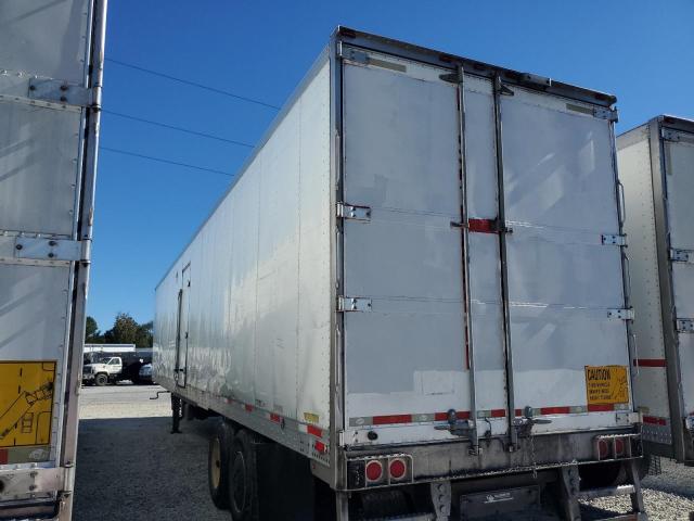 1UYVS2480GM426125 - 2016 UTILITY VS2RA WHITE photo 3