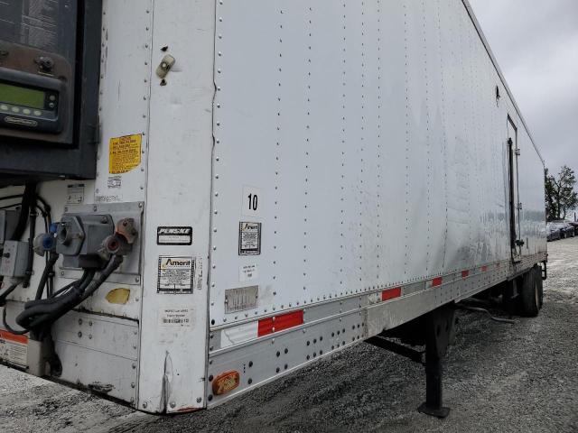 1UYVS2480GM426125 - 2016 UTILITY VS2RA WHITE photo 9