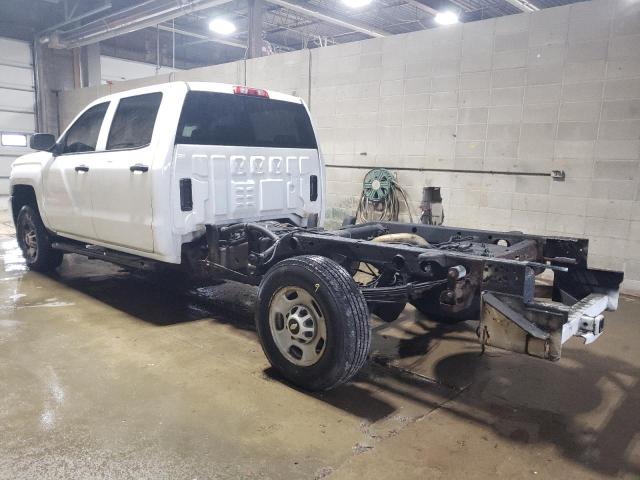 1GC1KUEG1FF104384 - 2015 CHEVROLET SILVERADO K2500 HEAVY DUTY WHITE photo 2