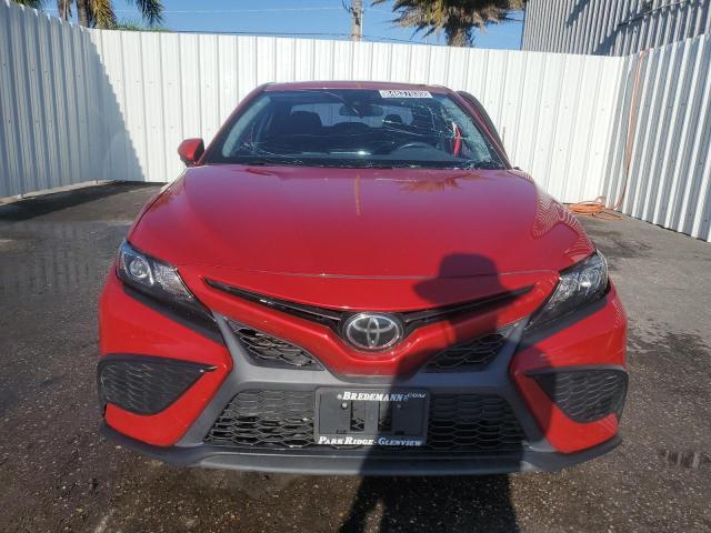 4T1G11BK2PU103967 - 2023 TOYOTA CAMRY SE NIGHT SHADE RED photo 5
