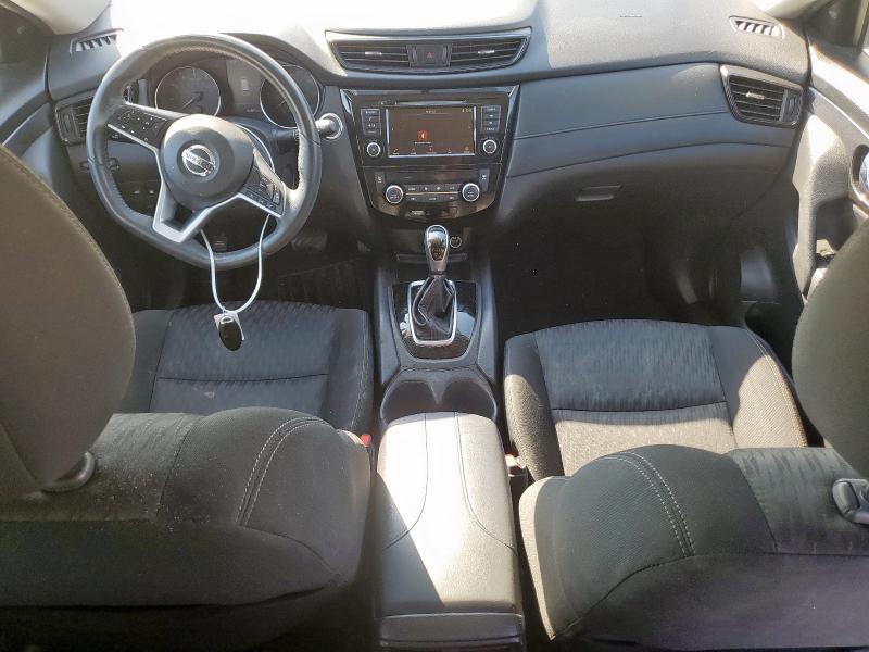 KNMAT2MT6JP589981 - 2018 NISSAN ROGUE S 白色 照片 8