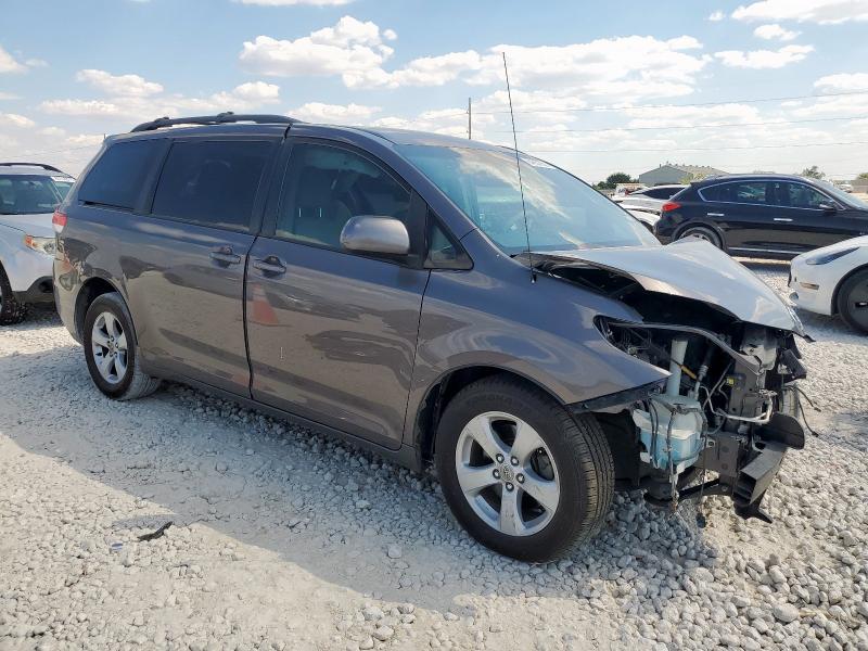 5TDKK3DC2CS206480 - 2012 TOYOTA SIENNA LE 灰色 照片 4