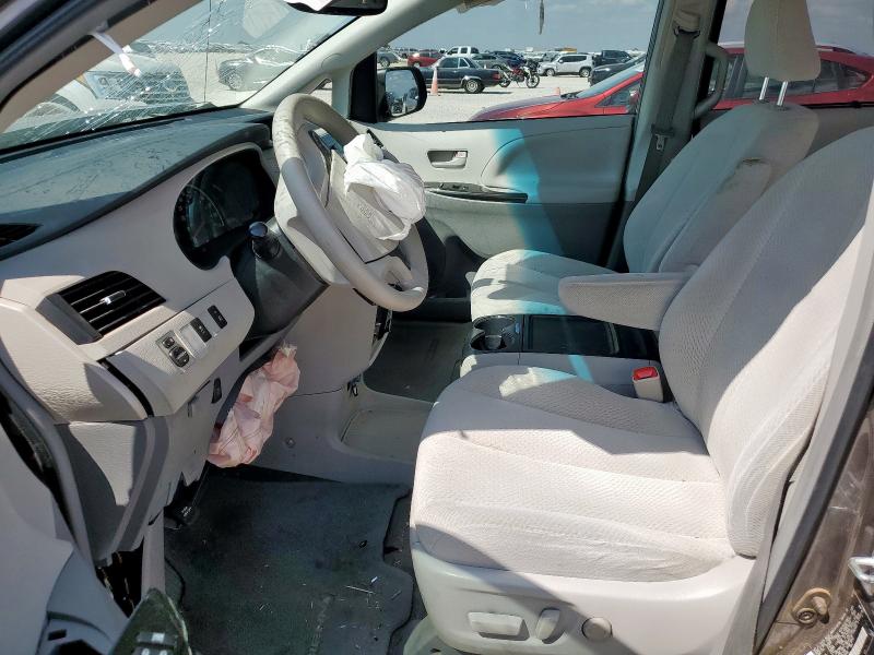 5TDKK3DC2CS206480 - 2012 TOYOTA SIENNA LE 灰色 照片 7