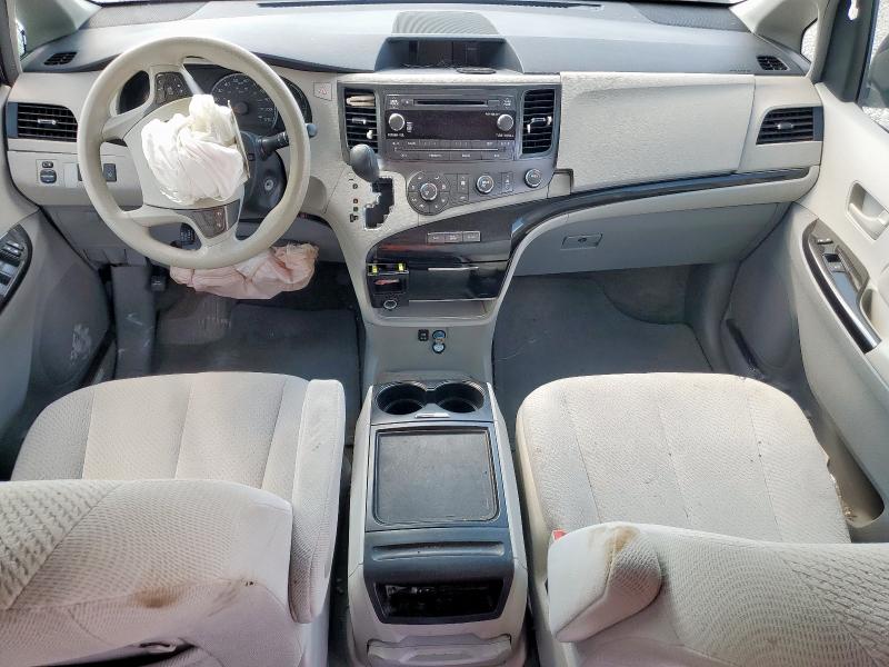 5TDKK3DC2CS206480 - 2012 TOYOTA SIENNA LE 灰色 照片 8
