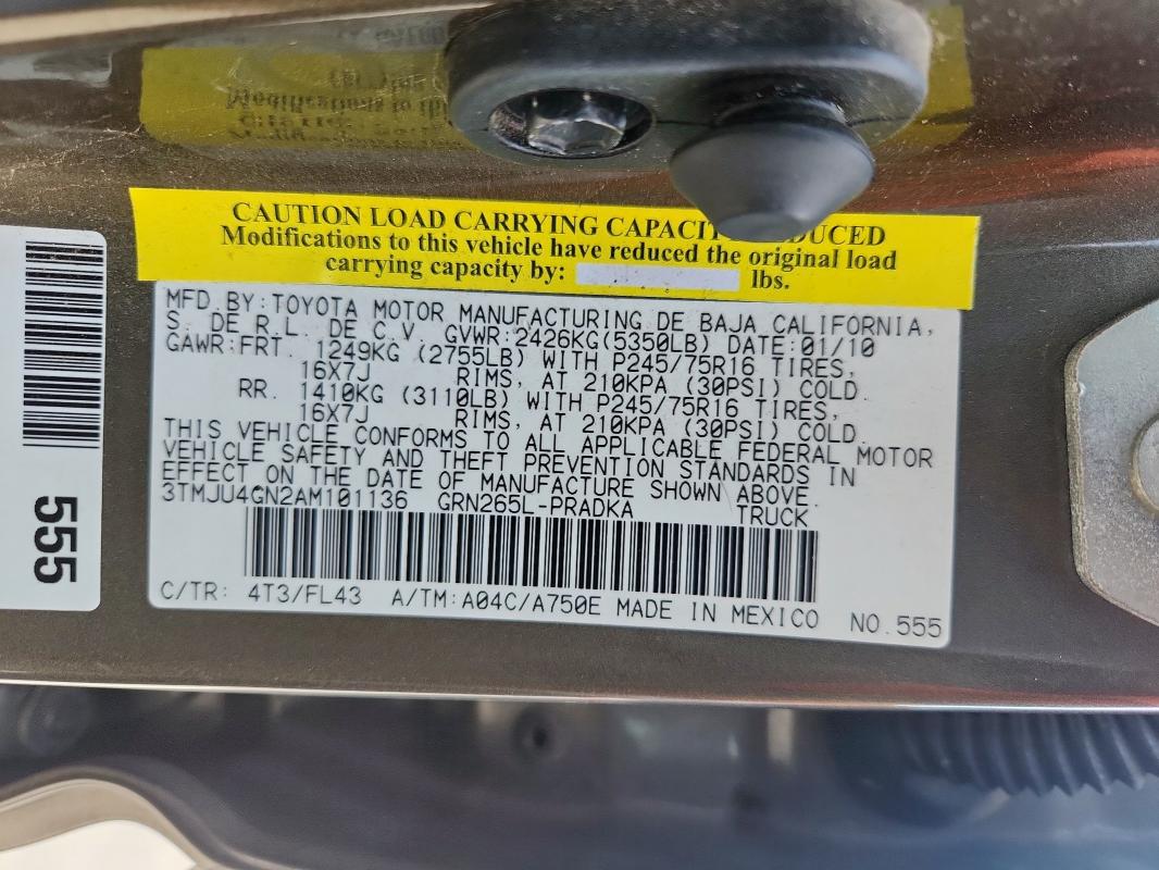 3TMJU4GN2AM101136 - 2010 TOYOTA TACOMA DOUBLE CAB PRERUNNER GRAY photo 12