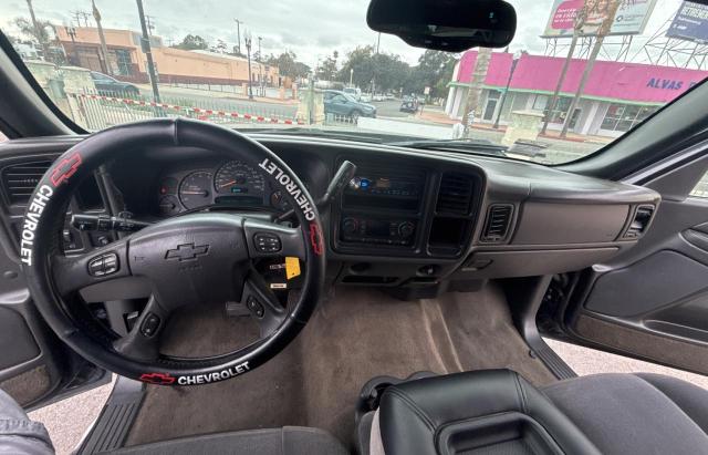 1GCHC23275F948628 - 2005 CHEVROLET SILVERADO C2500 HEAVY DUTY GRAY photo 9