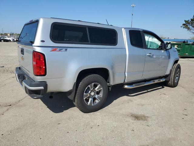 1GCHTCE37F1186881 - 2015 CHEVROLET COLORADO Z71 SILVER photo 3