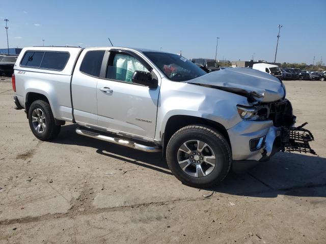1GCHTCE37F1186881 - 2015 CHEVROLET COLORADO Z71 SILVER photo 4