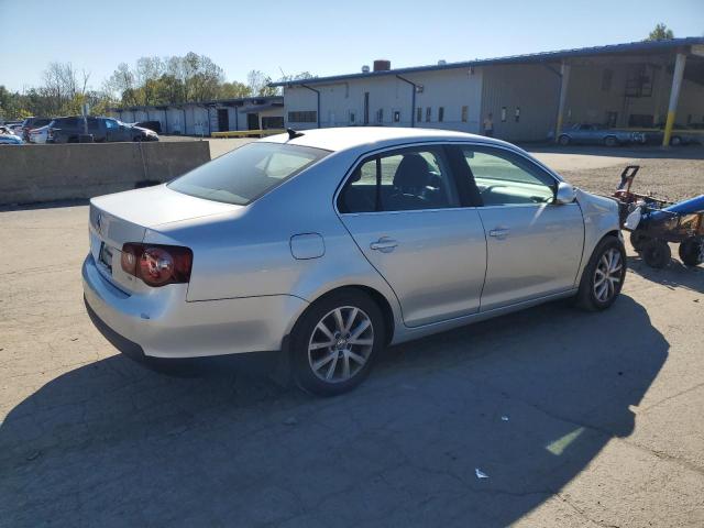3VWRZ7AJ8AM064294 - 2010 VOLKSWAGEN JETTA SE SILVER photo 3