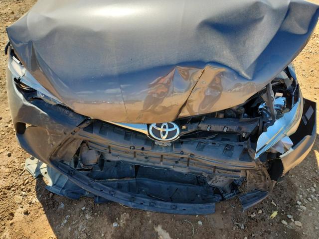 4T1BF1FK5FU114935 - 2015 TOYOTA CAMRY LE 灰色 照片 11