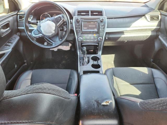 4T1BF1FK5FU114935 - 2015 TOYOTA CAMRY LE 灰色 照片 8