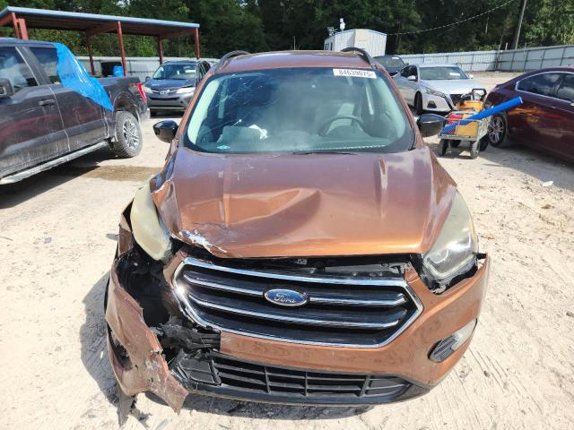 1FMCU0GDXHUE65010 - 2017 FORD ESCAPE SE BROWN photo 5
