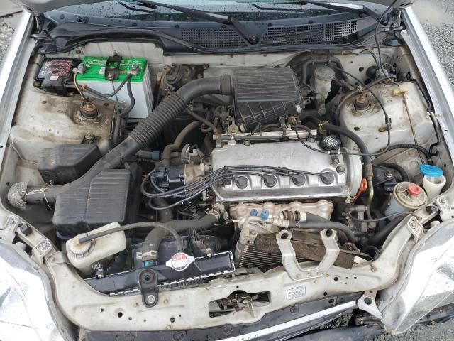 2HGEJ6615YH572213 - 2000 HONDA CIVIC BASE SILVER photo 11