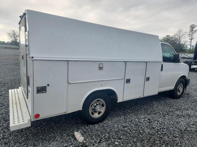 1GB0GRFGXJ1162545 - 2018 CHEVROLET EXPRESS G3 双色 照片 3