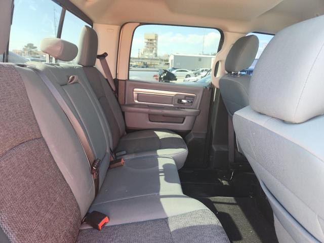 1C6RR6LT3JS132401 - 2018 RAM 1500 SLT Күміс фото 10