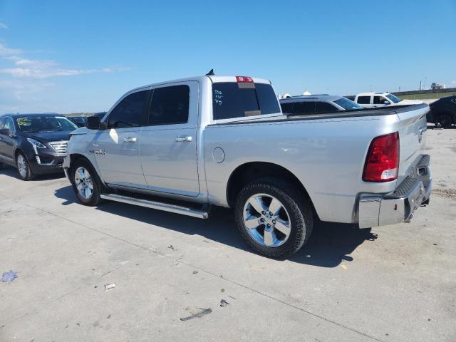 1C6RR6LT3JS132401 - 2018 RAM 1500 SLT Күміс фото 2