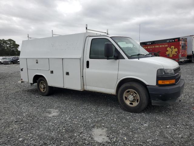 1GB0GRFG0K1170817 - 2019 CHEVROLET EXPRESS G3 WHITE photo 4