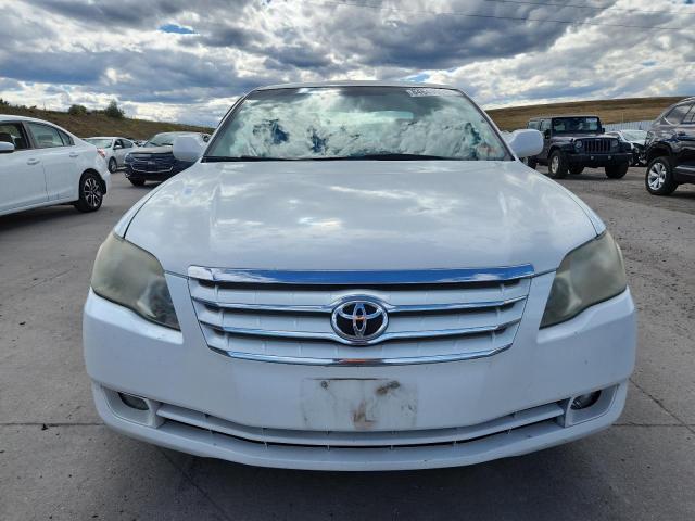 4T1BK36B06U078353 - 2006 TOYOTA AVALON XL თეთრი ფოტო 5