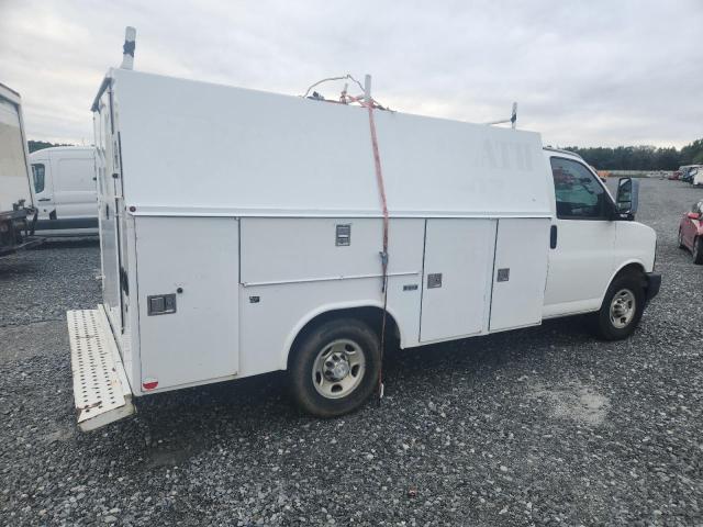 1GB0GRFGXH1179436 - 2017 CHEVROLET EXPRESS G3 WHITE photo 3