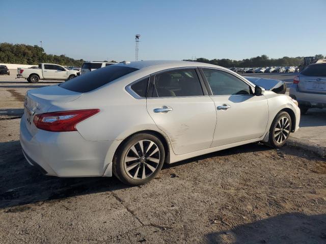 1N4AL3AP2GC174062 - 2016 NISSAN ALTIMA 2.5 白色 照片 3