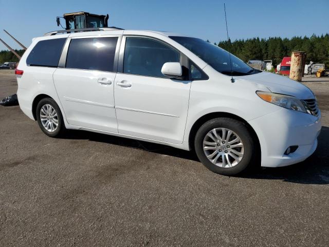 5TDYK3DC8CS234066 - 2012 TOYOTA SIENNA XLE 白色 照片 4
