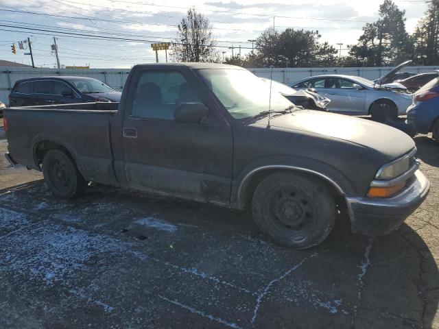 1GCCS14W7Y8286972 - 2000 CHEVROLET S TRUCK S10 BLACK photo 4