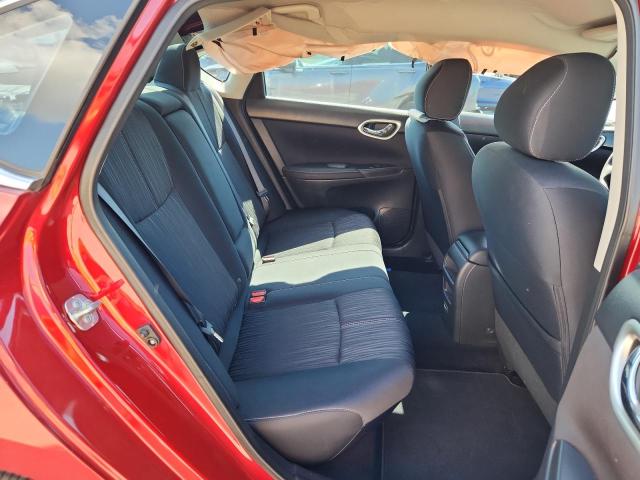 3N1AB7AP1JY282470 - 2018 NISSAN SENTRA S Czerwony zdjęcie 10