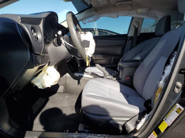 5YFBURHE7JP741092 - 2018 TOYOTA COROLLA L შავი ფოტო 7