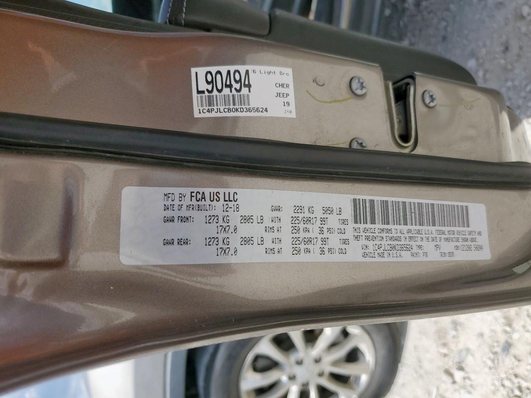 1C4PJLCB0KD365624 - 2019 JEEP CHEROKEE LATITUDE Сұр фото 14