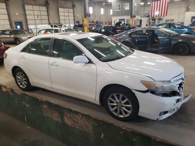 4T4BF3EK5BR177630 - 2011 TOYOTA CAMRY BASE WHITE photo 8
