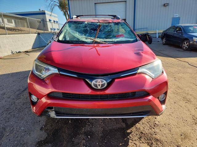 JTMRFREV0HJ173490 - 2017 TOYOTA RAV4 XLE RED photo 5