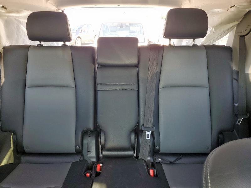 JTEFU5JR5N5269237 - 2022 TOYOTA 4RUNNER SR5 RED photo 10