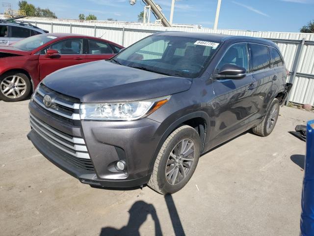 2017 TOYOTA HIGHLANDER SE, 