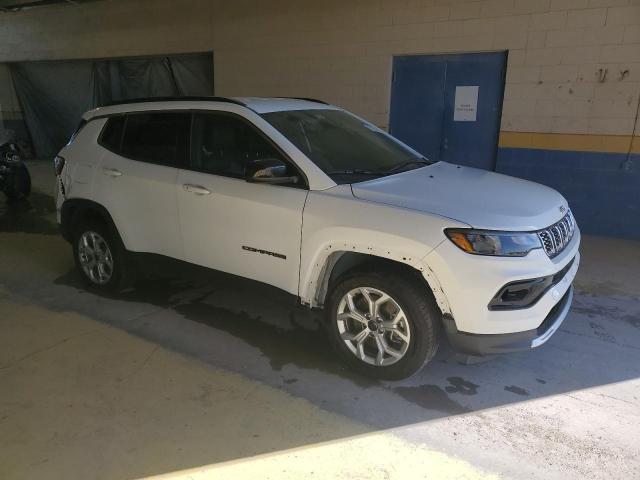 3C4NJDBN6ST522978 - 2025 JEEP COMPASS LATITUDE Beyaz fotoğraf 4