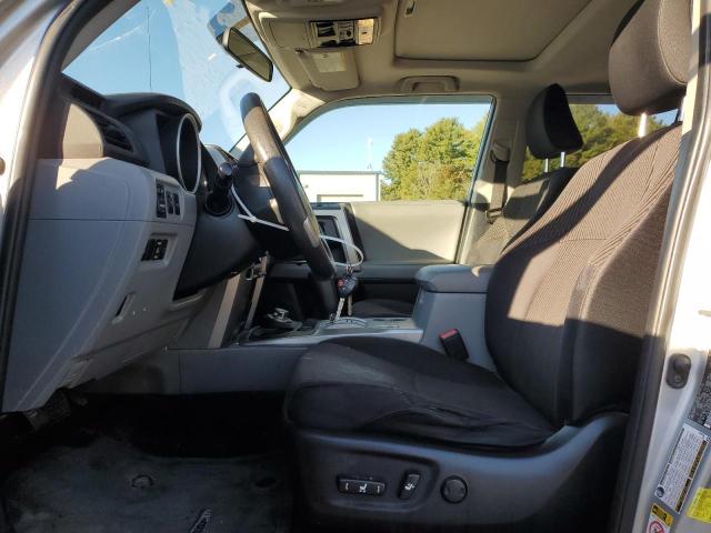 JTEBU5JR2D5133743 - 2013 TOYOTA 4RUNNER SR5 Silber Foto 7